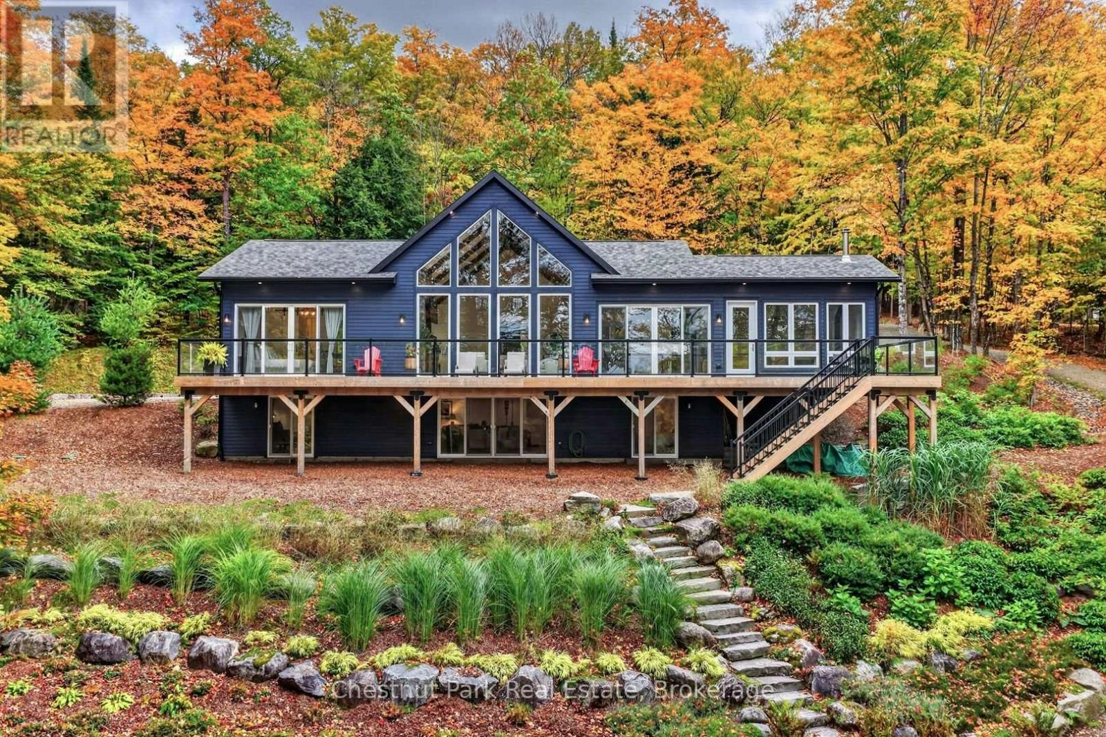 1204 Charlie Thompson Road, Lake of Bays, ON, P0A 1H0