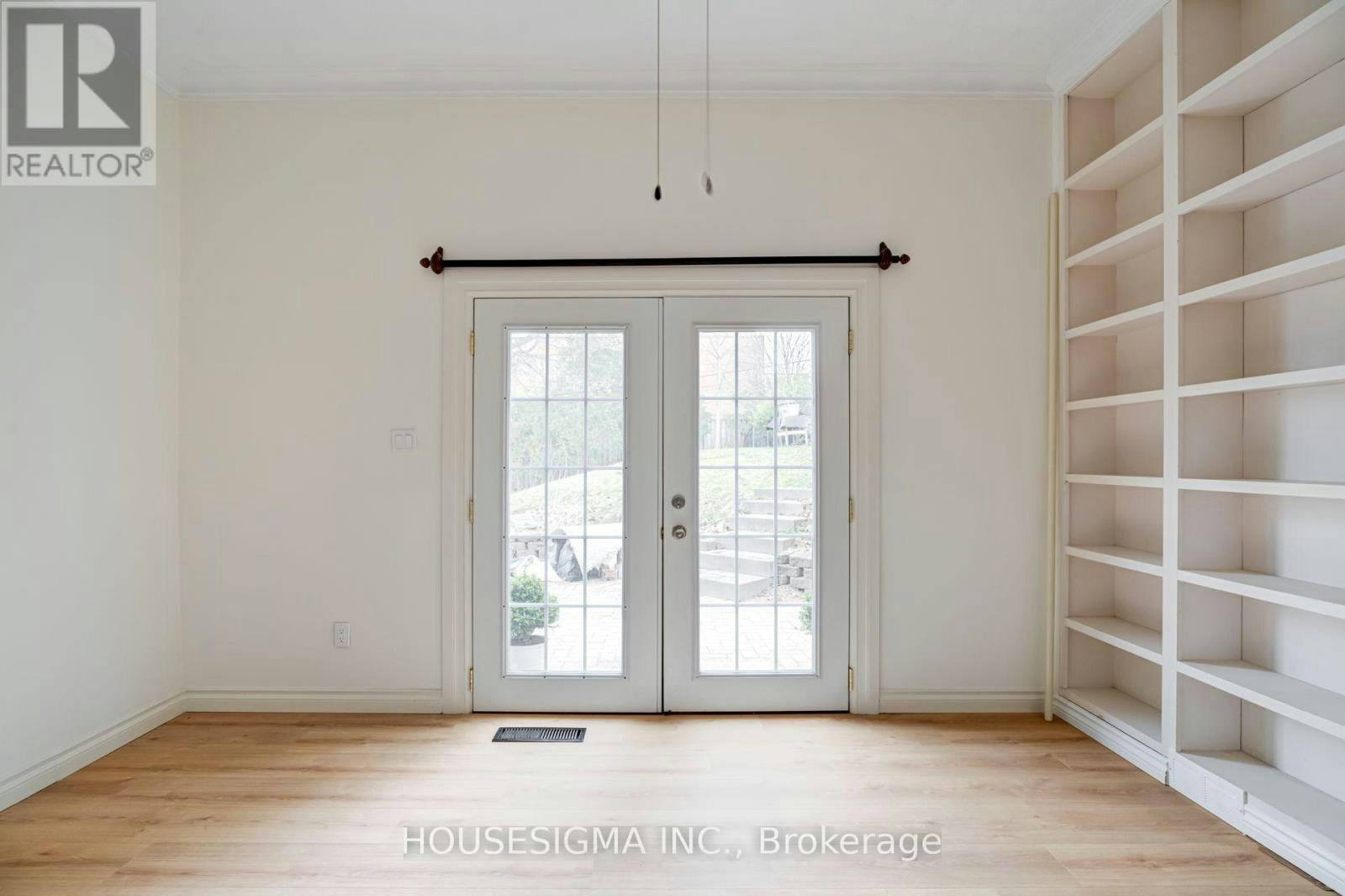 LOFT-22 Drury Lane, Barrie, ON, L4M 3C6 - 9