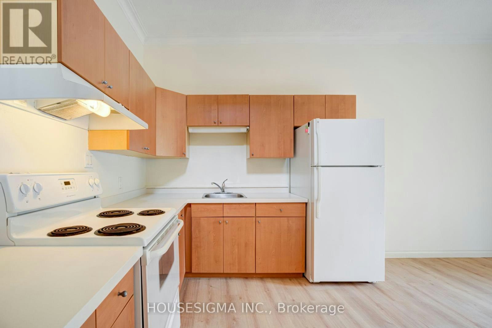LOFT-22 Drury Lane, Barrie, ON, L4M 3C6 - 2
