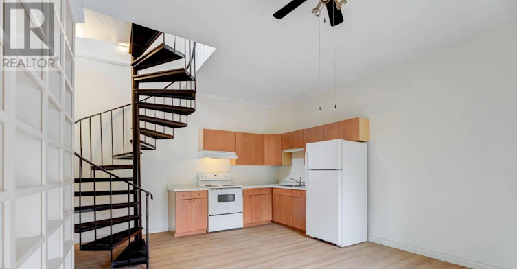 LOFT-22 Drury Lane, Barrie, ON, L4M 3C6
