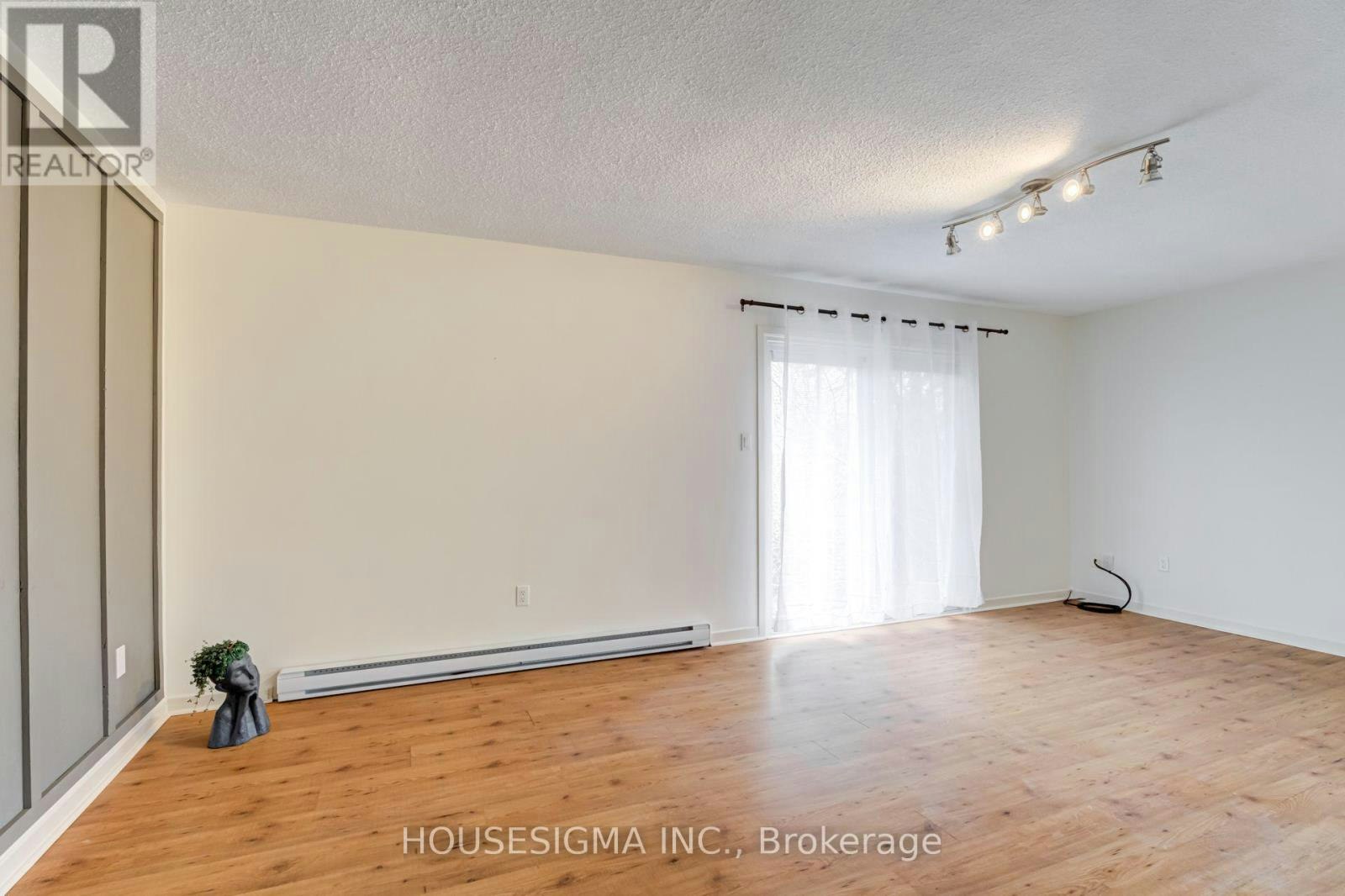 LOFT-22 Drury Lane, Barrie, ON, L4M 3C6 - 8