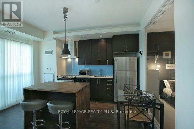 2231-165 Legion Road N, Toronto, ON, M8Y 0B3 - 11