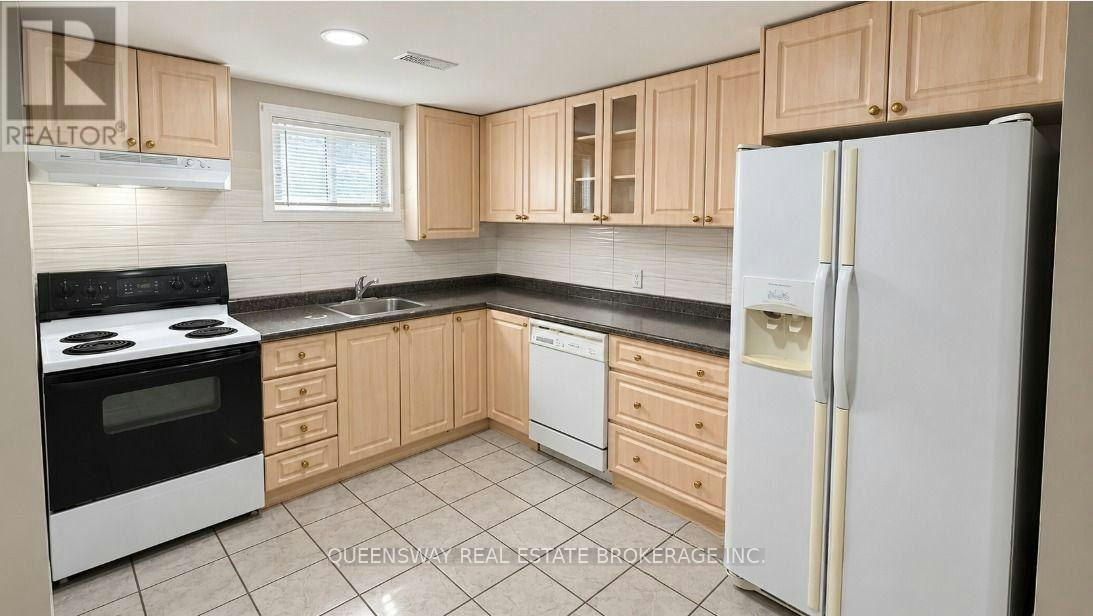 147 Bonham Boulevard, Mississauga, ON, L5M 1C9 5