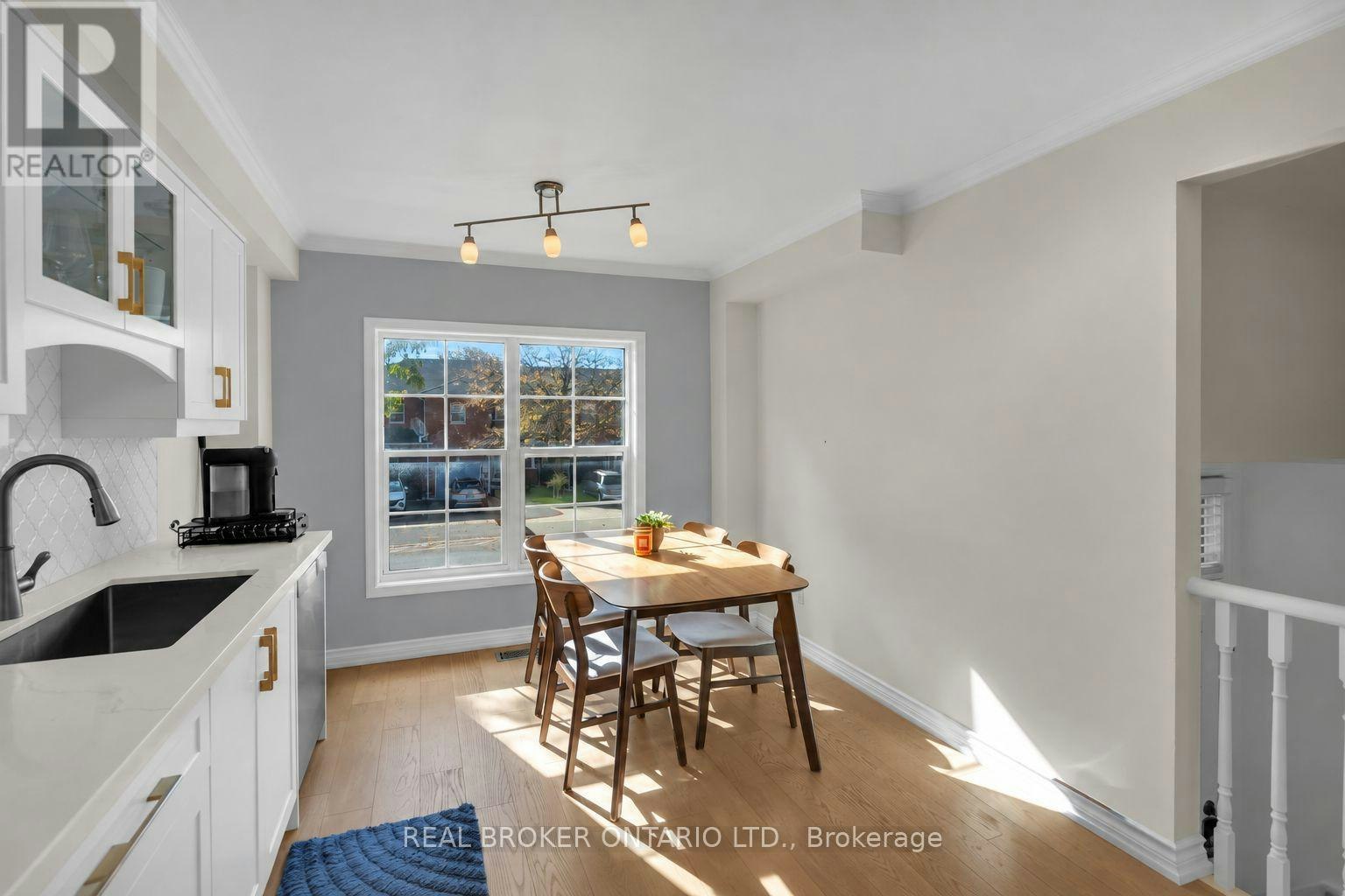 565 Bondi Avenue, Newmarket, ON, L3Y 8R5 - 16