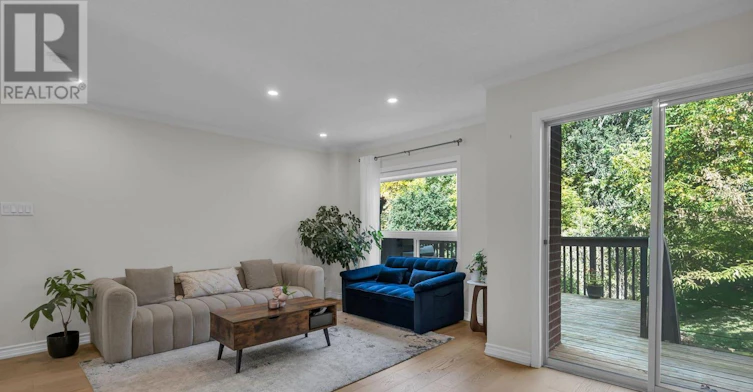 565 Bondi Avenue, Newmarket, ON, L3Y 8R5 - 10