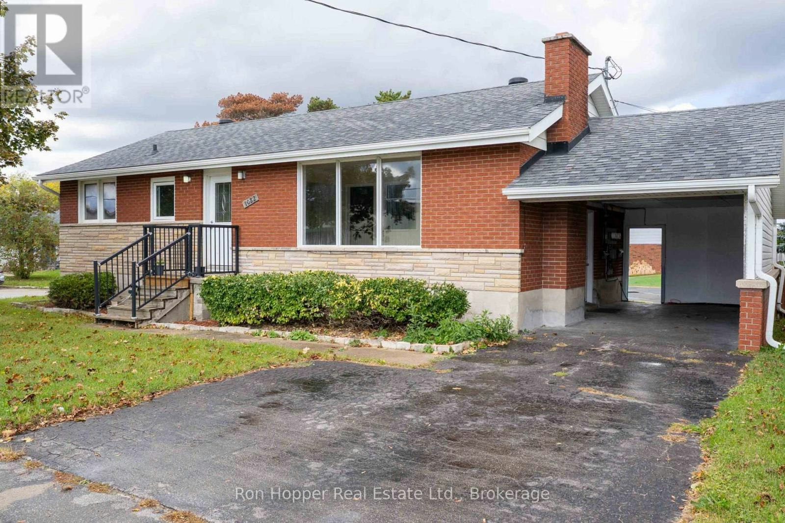 1082 8th Street E, Owen Sound, ON, N4K 1M6
