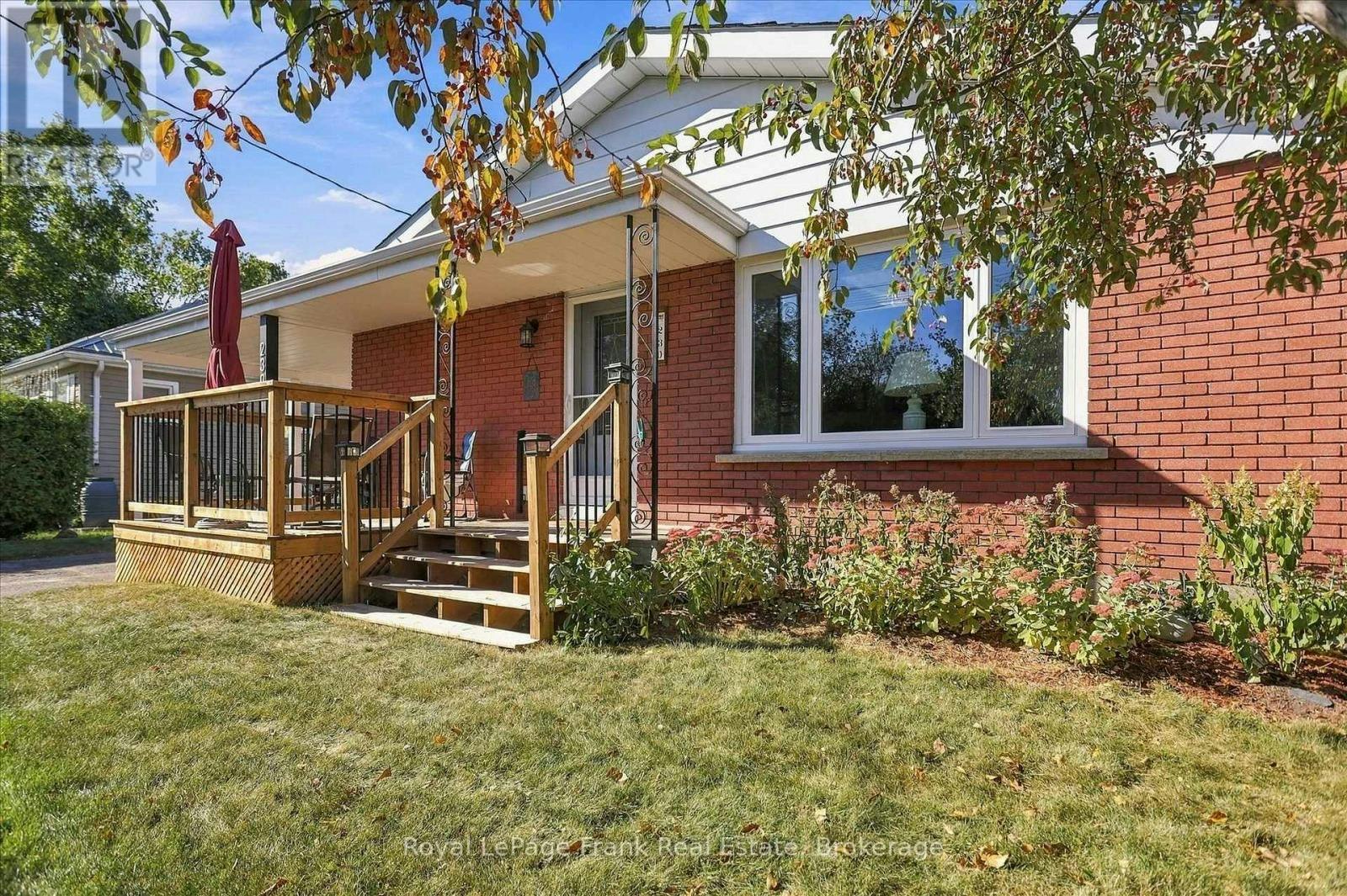 230 Euclid Avenue, Peterborough, ON, K9H 1M4