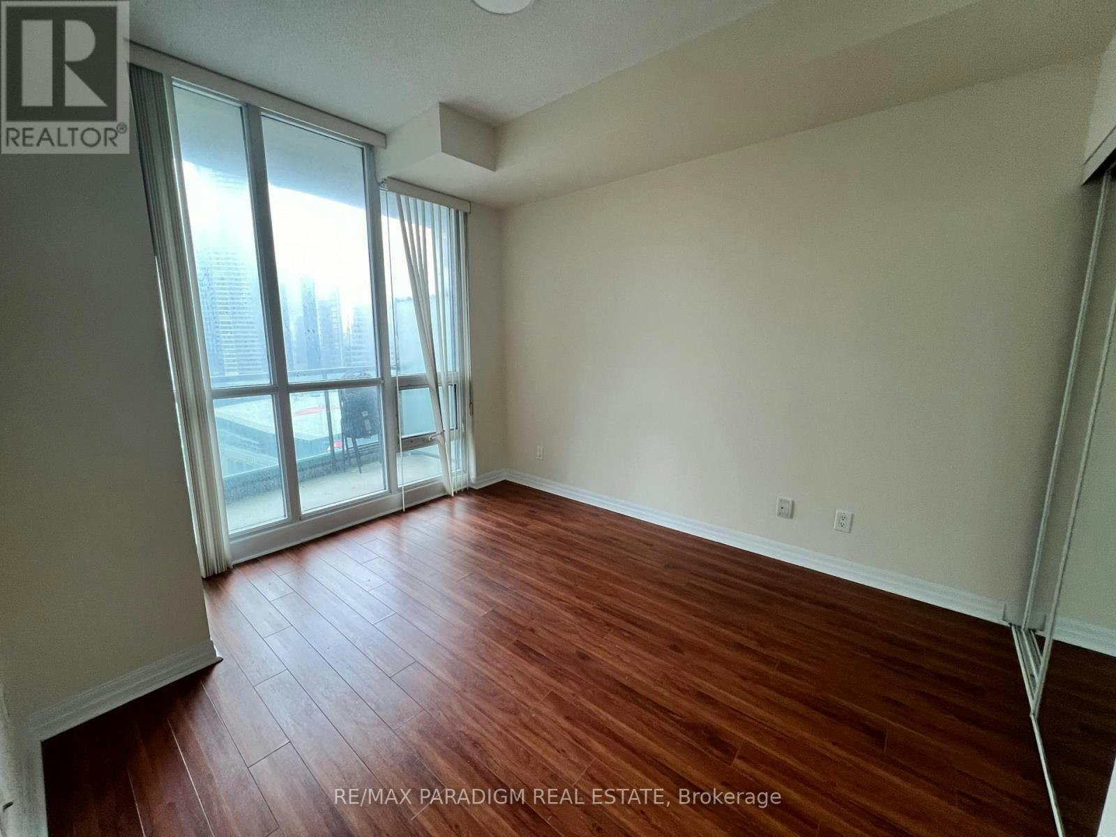 2213-16 Yonge Street, Toronto, ON, M5E 2A1 - 8