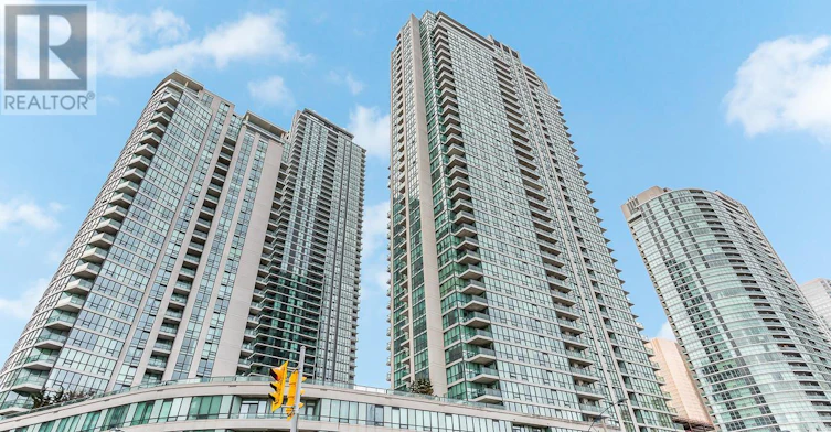 2213-16 Yonge Street, Toronto, ON, M5E 2A1