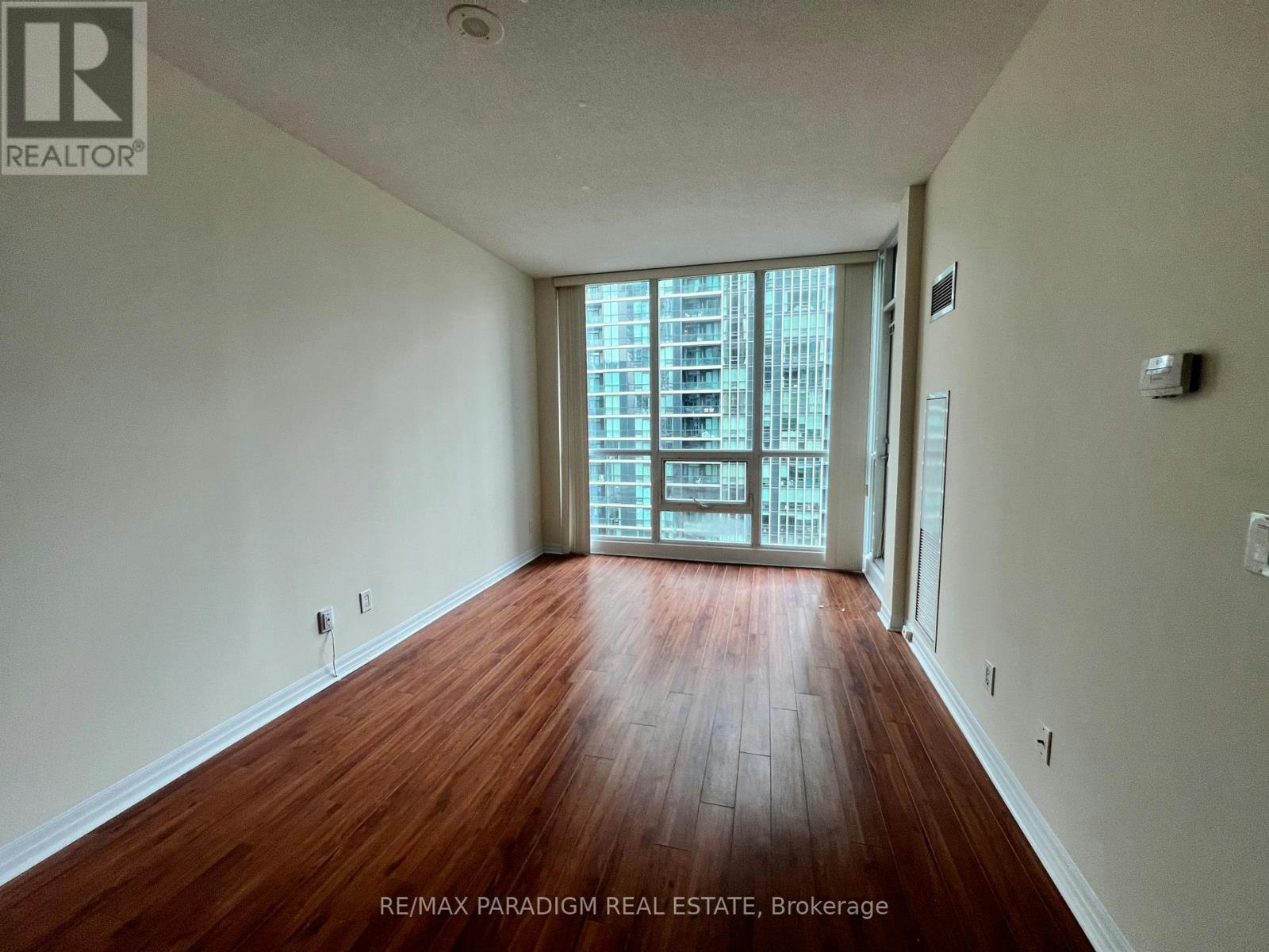 2213-16 Yonge Street, Toronto, ON, M5E 2A1 - 3