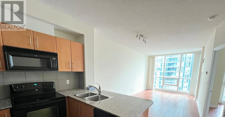 2213-16 Yonge Street, Toronto, ON, M5E 2A1 - 6