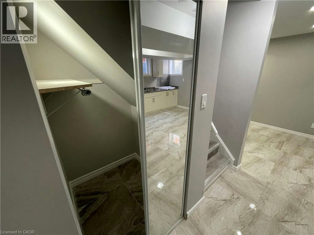 Lower-3274 Apricot Street, Mississauga, ON, L5N 8B1 - 2