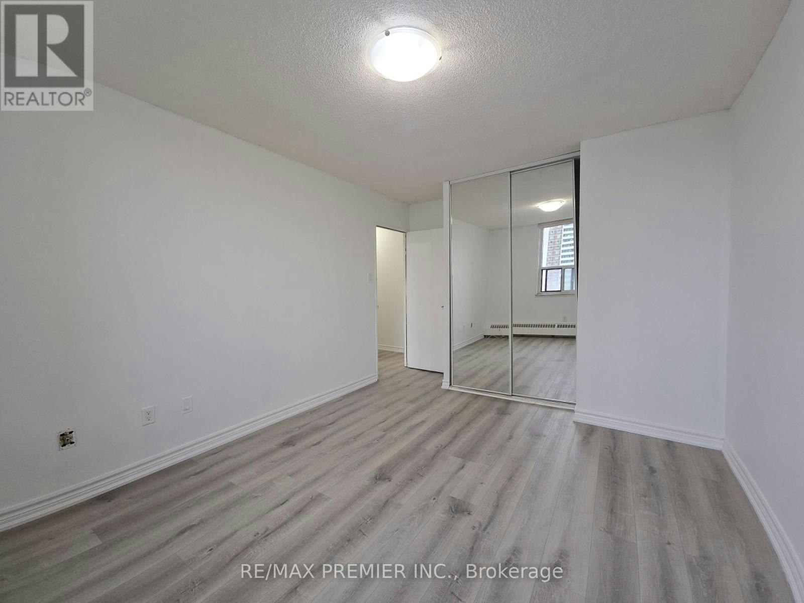 3390 Weston Road, Toronto, ON, M9M 2X3 - 15