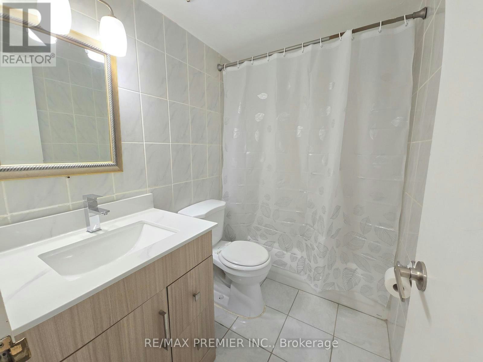 3390 Weston Road, Toronto, ON, M9M 2X3 - 12