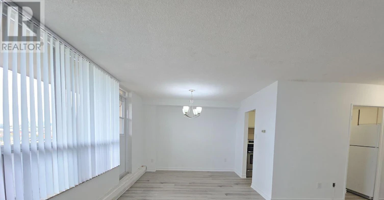 3390 Weston Road, Toronto, ON, M9M 2X3 - 10