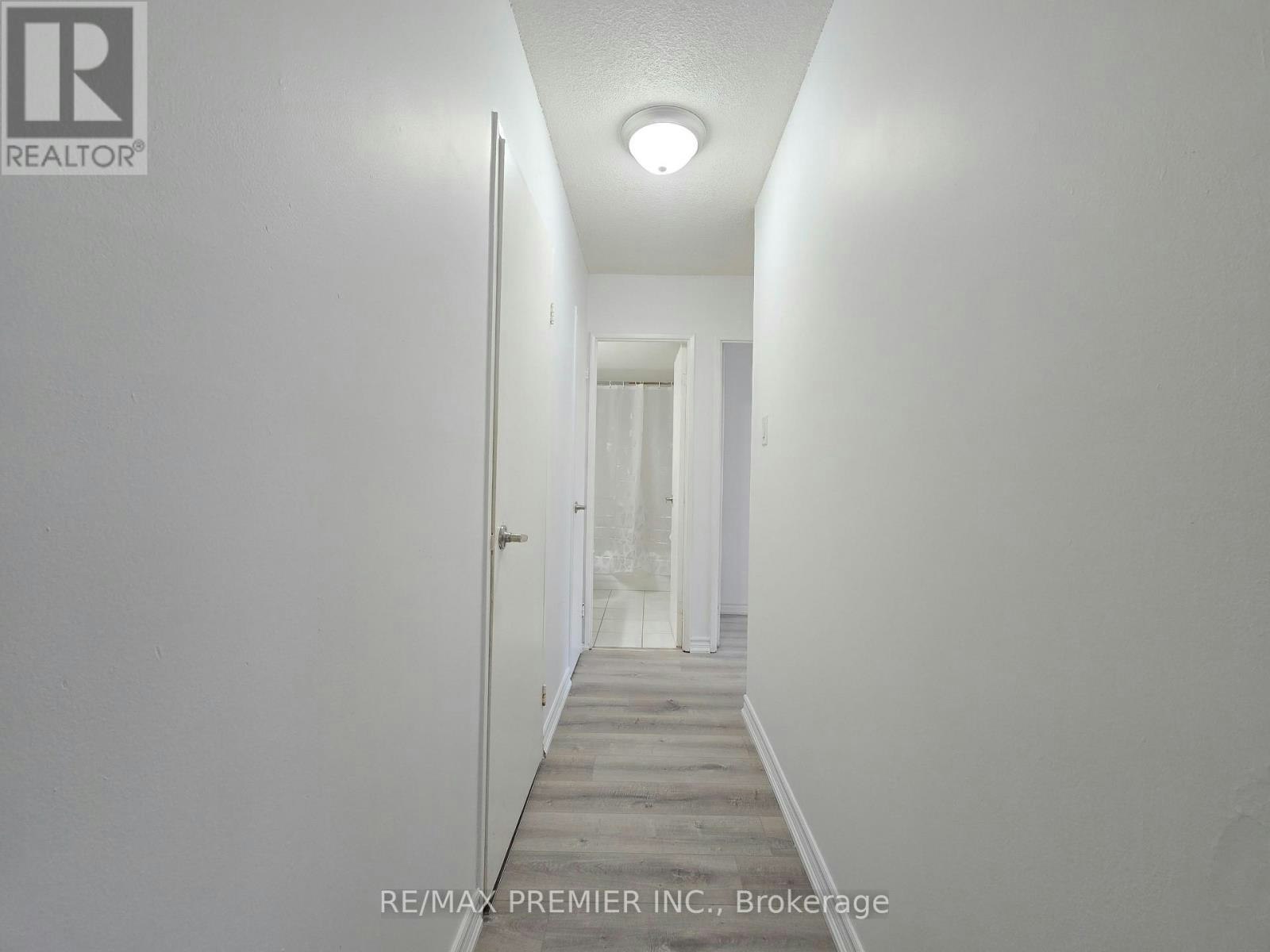 3390 Weston Road, Toronto, ON, M9M 2X3 - 16