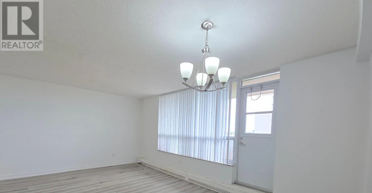 3390 Weston Road, Toronto, ON, M9M 2X3 - 7