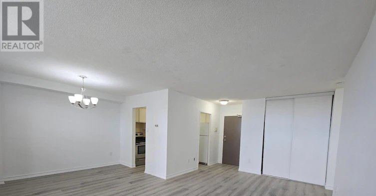 3390 Weston Road, Toronto, ON, M9M 2X3 - 5