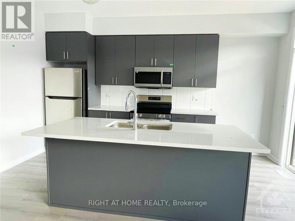 278 Elsie Macgill Walk, Ottawa, ON, K2W 0L2 4