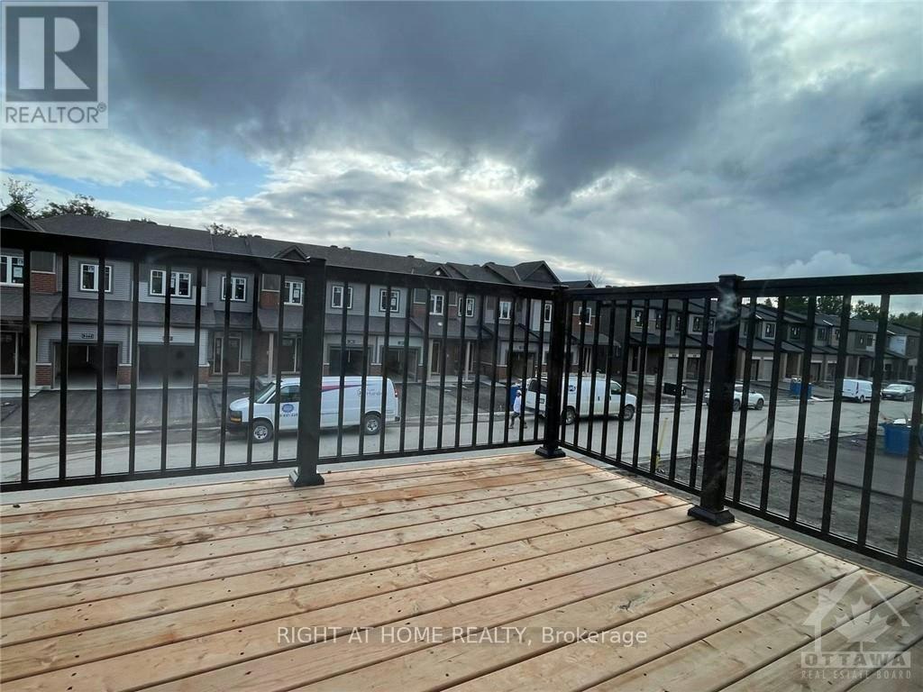 278 Elsie Macgill Walk, Ottawa, ON, K2W 0L2 - 6