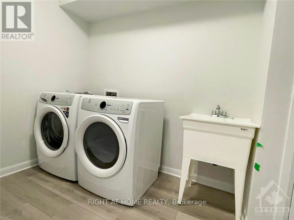 278 Elsie Macgill Walk, Ottawa, ON, K2W 0L2 - 11