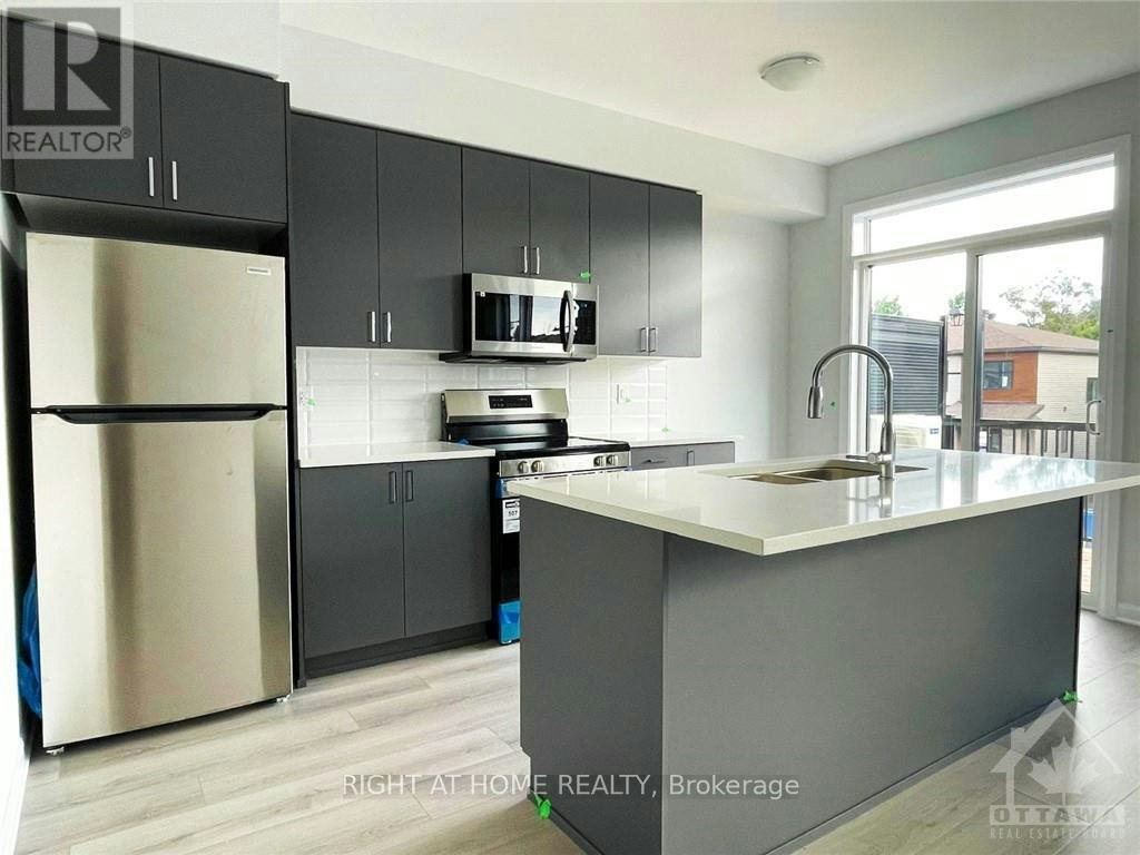 278 Elsie Macgill Walk, Ottawa, ON, K2W 0L2 5