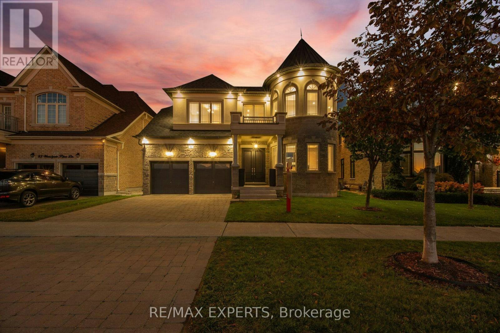 91 Woodgate Pines Drive, Vaughan, ON, L4H 4A4