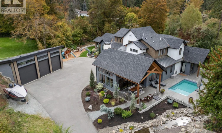 2475 Maquinna Road