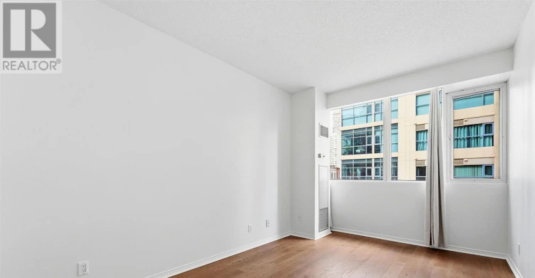 304-555 Yonge Street, Toronto, ON, M4Y 3A6 - 17