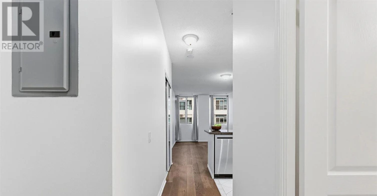 304-555 Yonge Street, Toronto, ON, M4Y 3A6 - 7