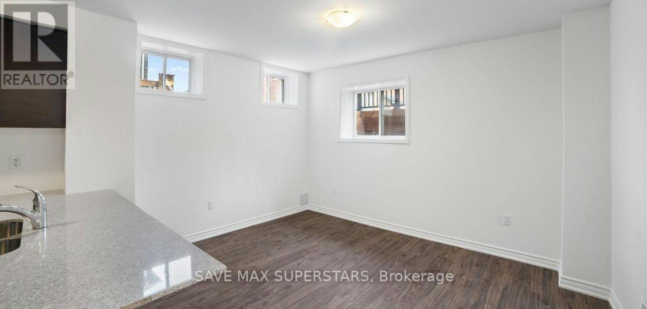 1-169 Greer Street, Barrie, ON, L9J 0Y7 - 11