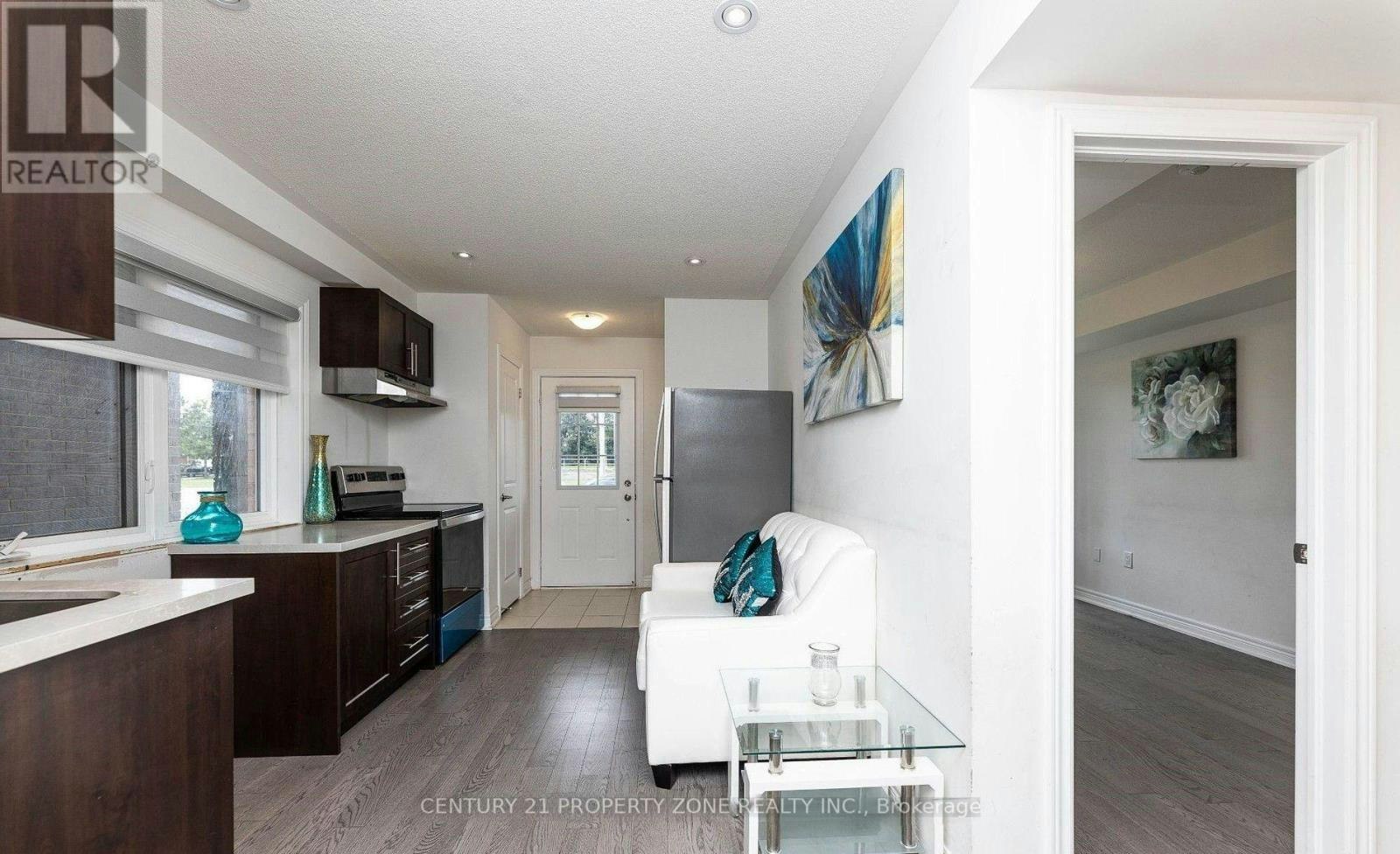 39 Hashmi Place, Brampton, ON, L6Y 6K1 - 3