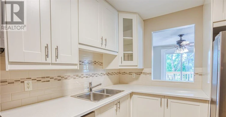 6-160 Fenerty Court, Ottawa, ON, K2L 3A7 - 7