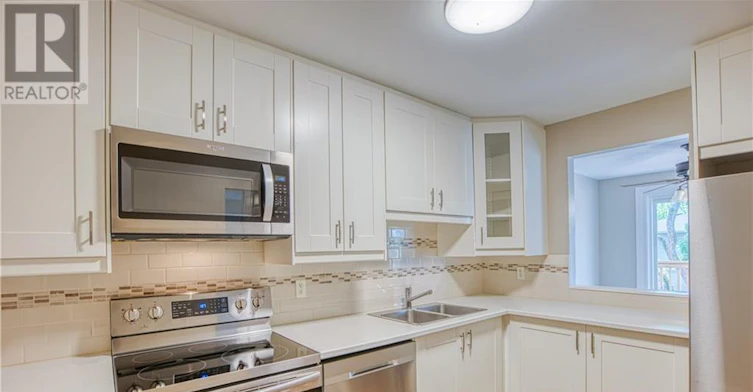 6-160 Fenerty Court, Ottawa, ON, K2L 3A7 - 5