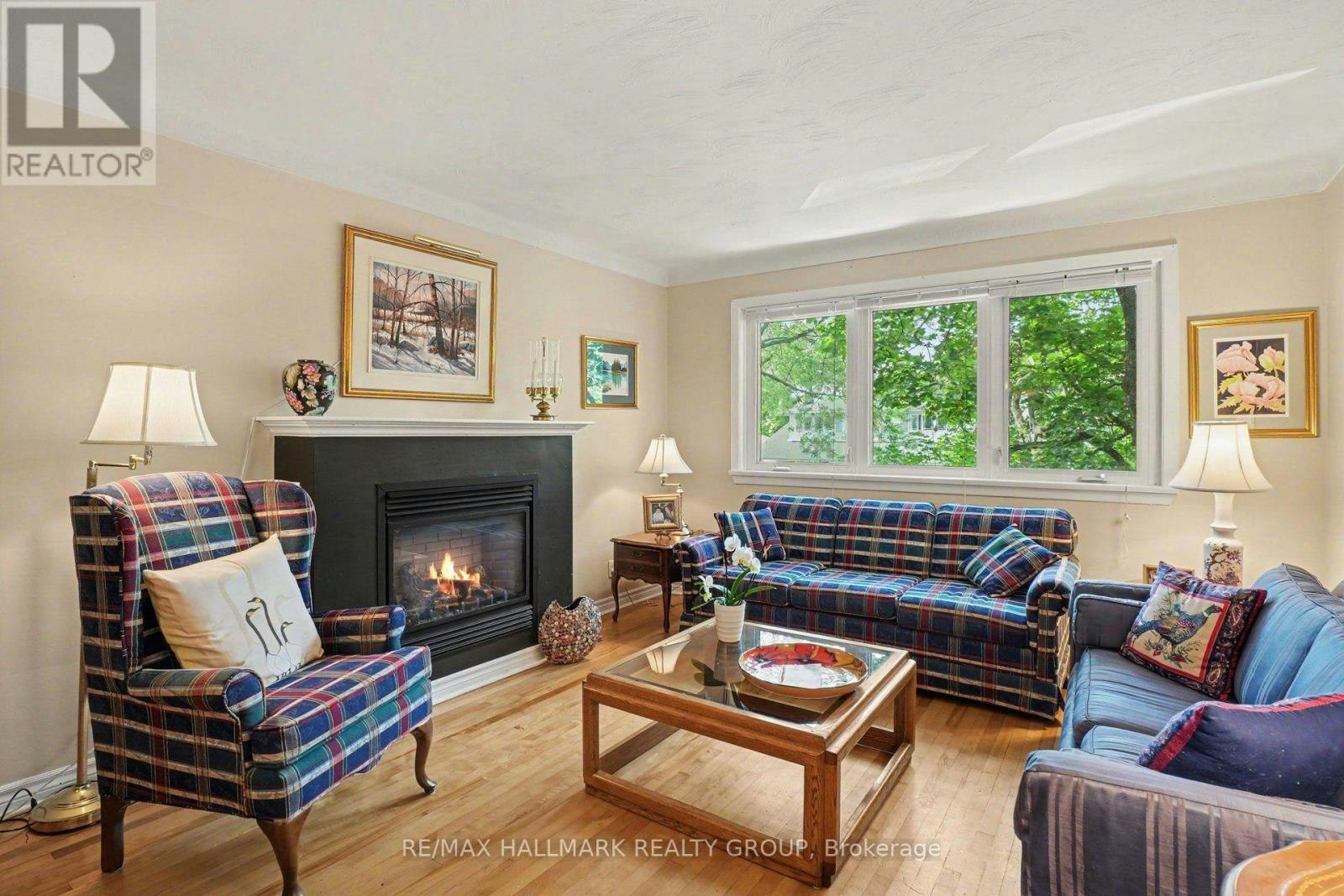 2-657 Golden Avenue, Ottawa, ON, K2A 2G3 - 3