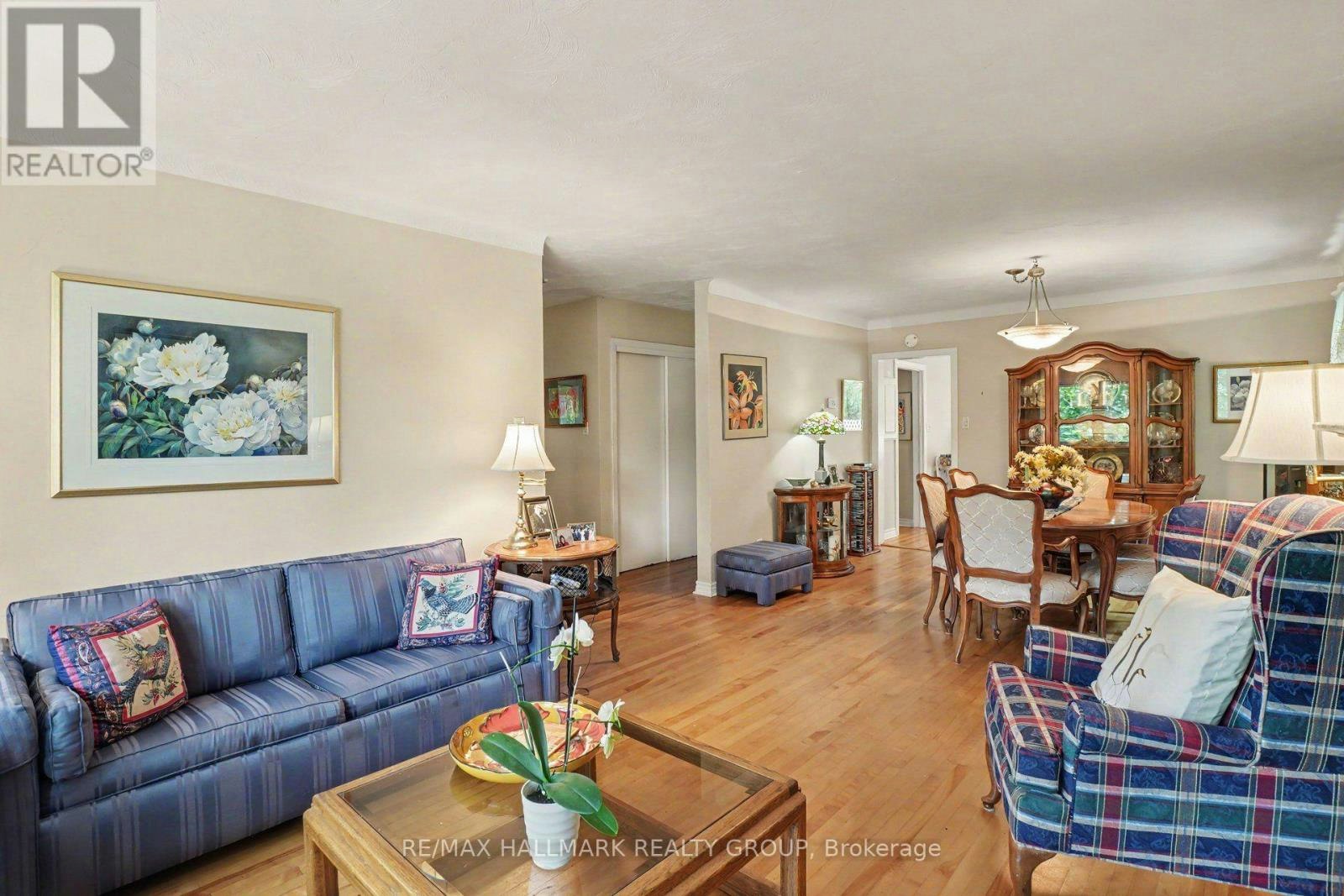 2-657 Golden Avenue, Ottawa, ON, K2A 2G3 - 4