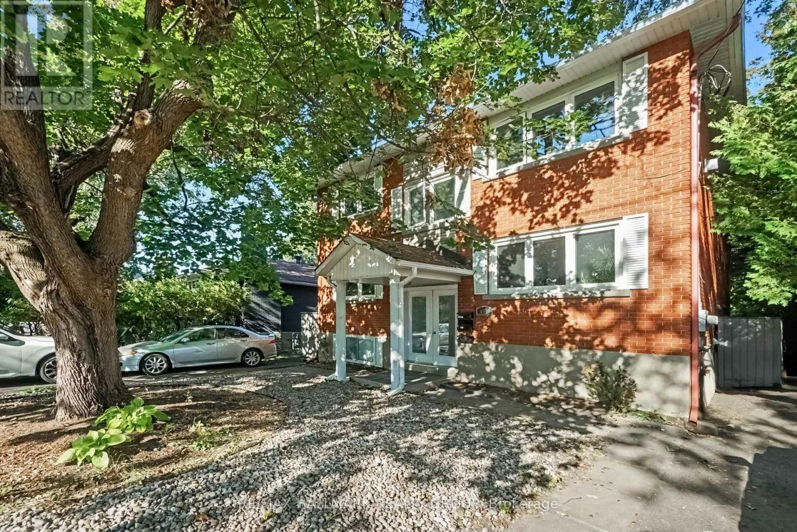 2-657 Golden Avenue, Ottawa, ON, K2A 2G3 - 2