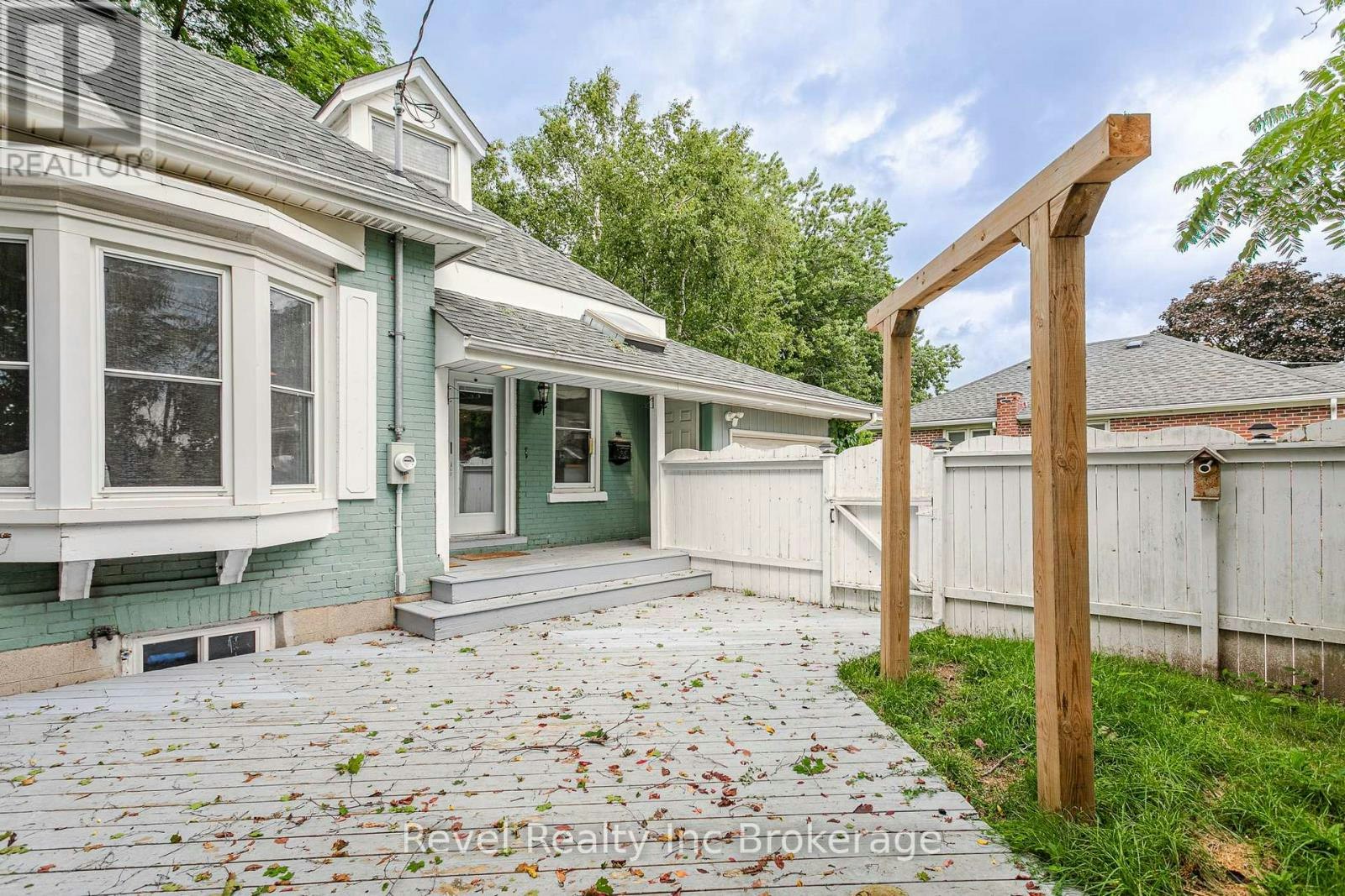 126 Huron Street, Woodstock, ON, N4S 6Z8