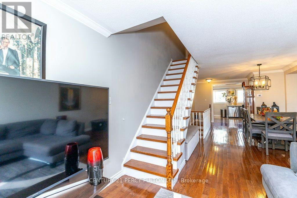 28 Rumi Crescent, Toronto, ON, M4A 2X6 - 26