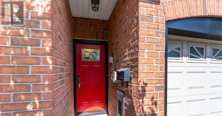 28 Rumi Crescent, Toronto, ON, M4A 2X6 - 4