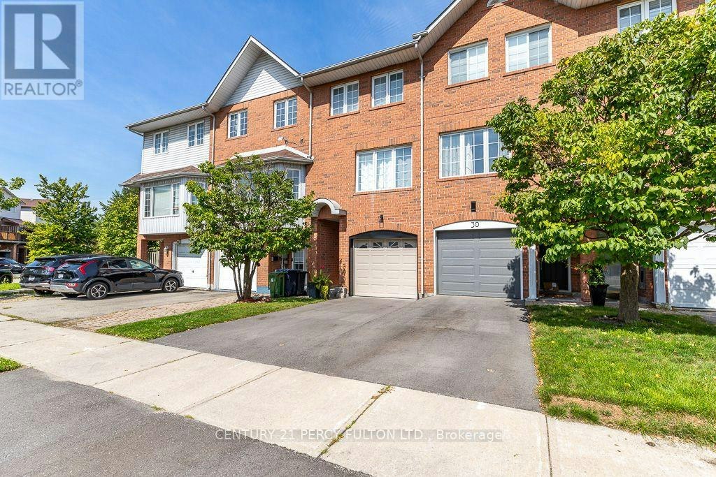 28 Rumi Crescent, Toronto, ON, M4A 2X6 - 2