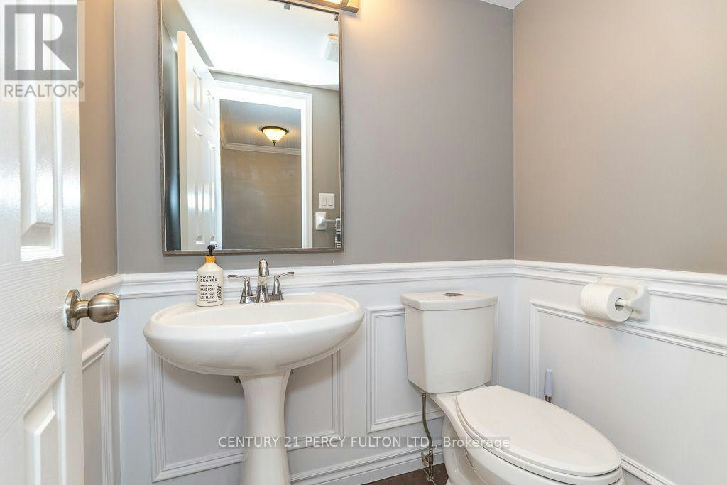 28 Rumi Crescent, Toronto, ON, M4A 2X6 - 20