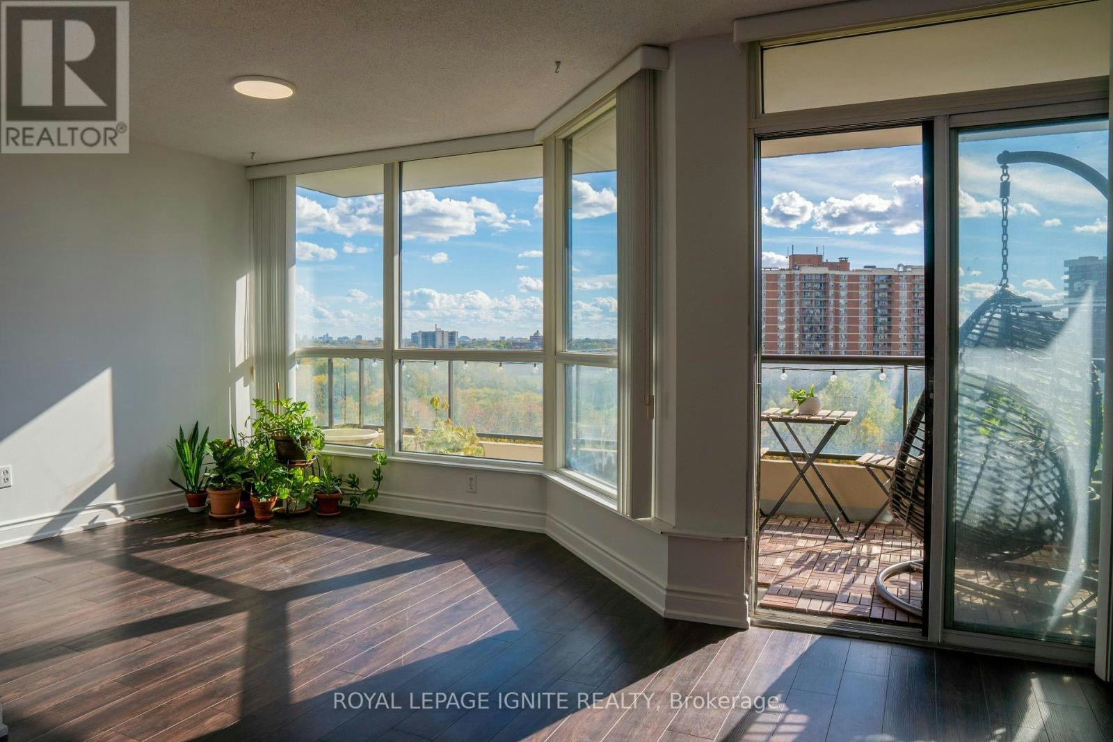 1010-5 Rowntree Road, Toronto, ON, M9V 5G9