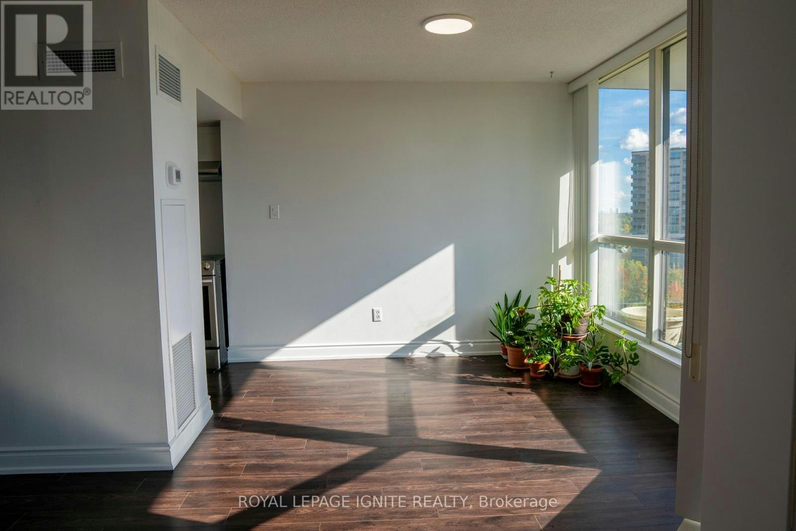 1010-5 Rowntree Road, Toronto, ON, M9V 5G9