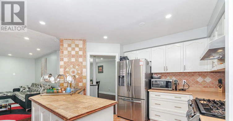 2 Queen Mary Drive, Brampton, ON, L7A 1X6 - 13