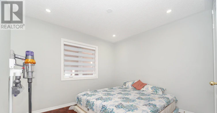 2 Queen Mary Drive, Brampton, ON, L7A 1X6 - 35