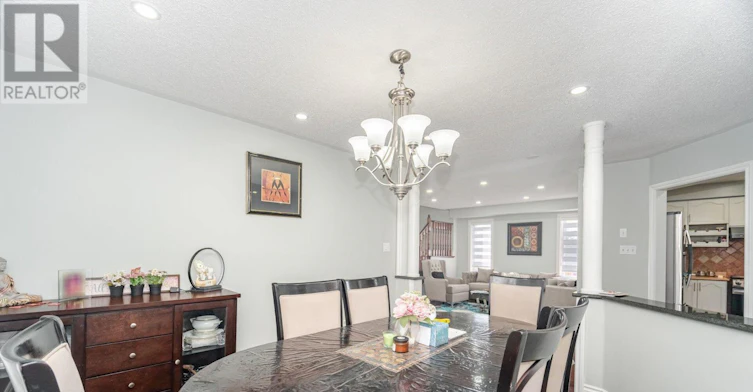 2 Queen Mary Drive, Brampton, ON, L7A 1X6 - 12