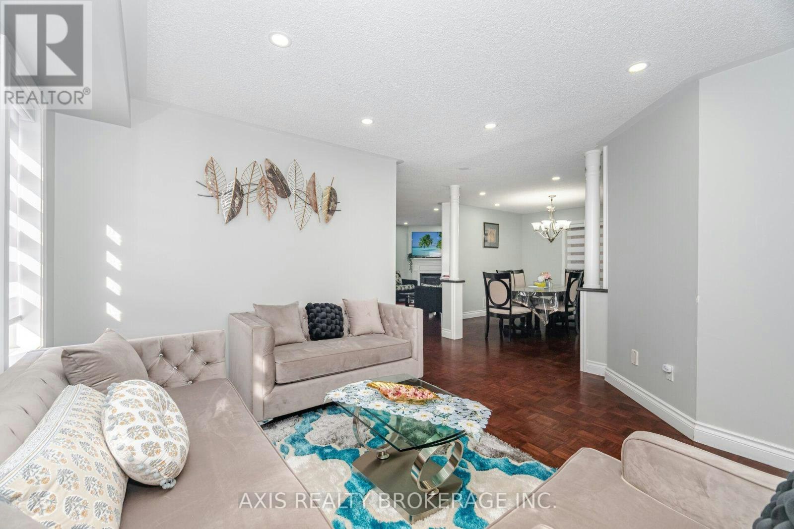 2 Queen Mary Drive, Brampton, ON, L7A 1X6 - 9