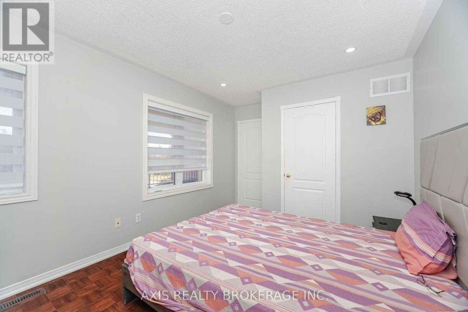 2 Queen Mary Drive, Brampton, ON, L7A 1X6 - 38