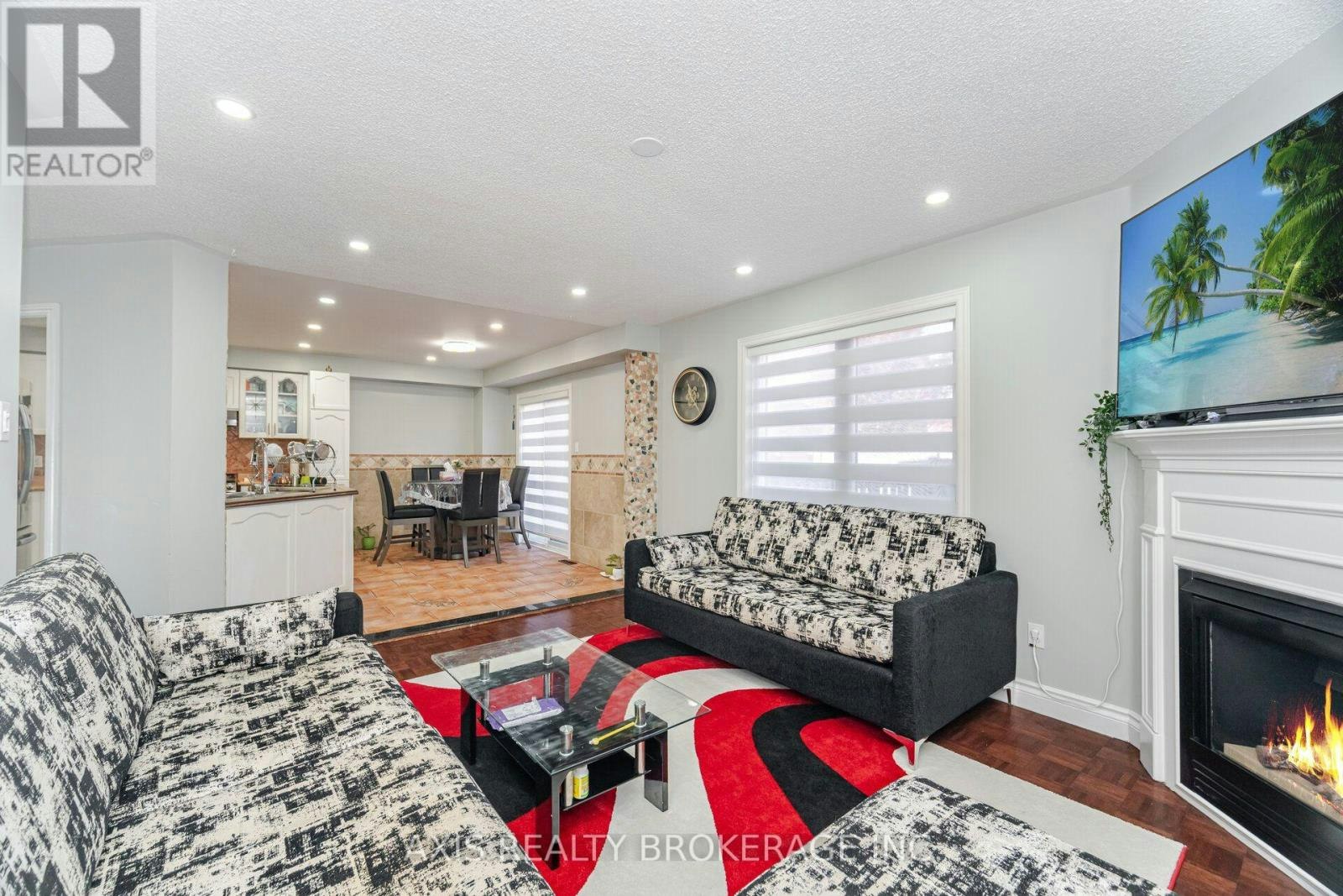 2 Queen Mary Drive, Brampton, ON, L7A 1X6 - 22